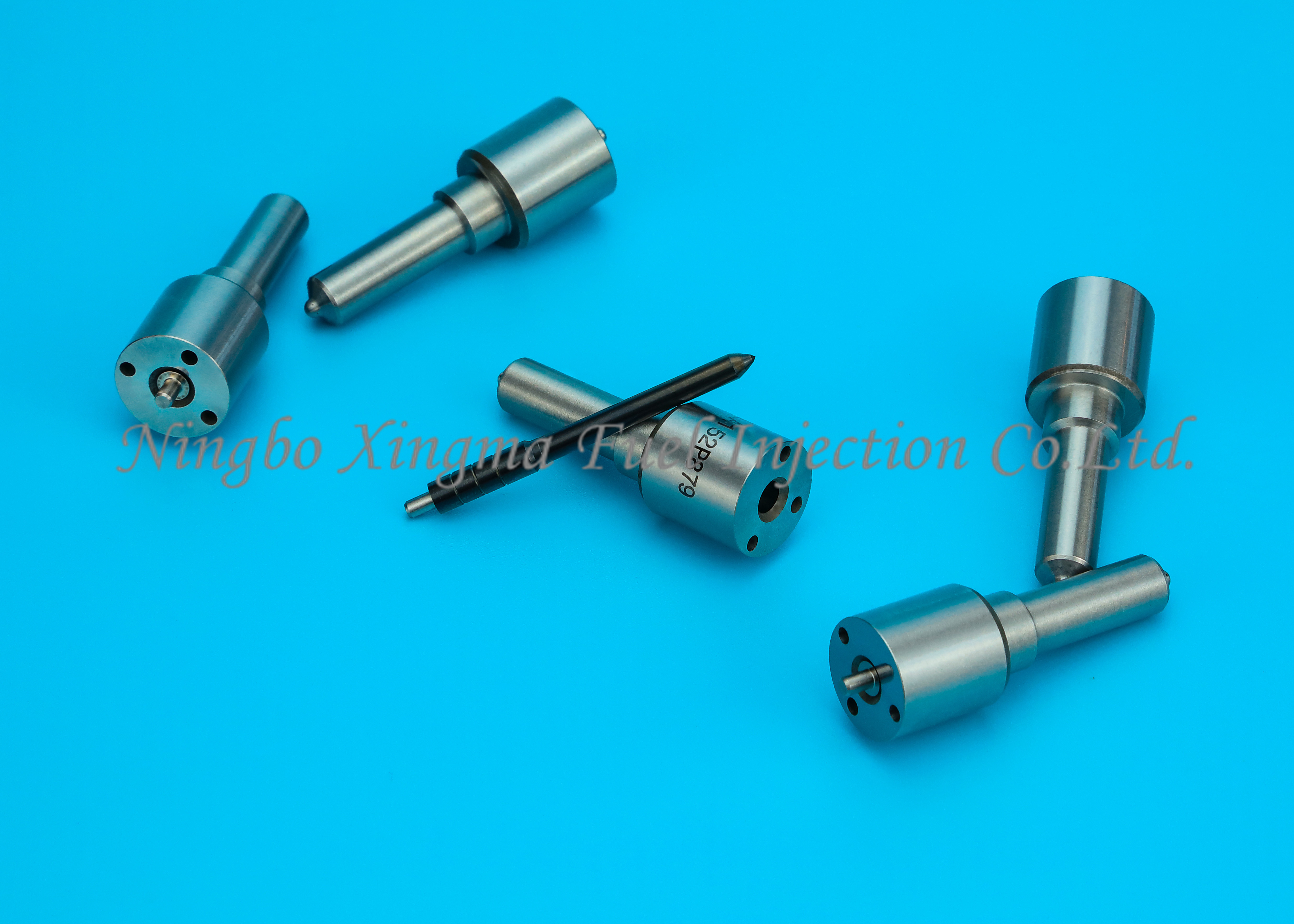 El Inyector De Denso Equipa Con Inyector Las Piezas Del Motor Diesel De